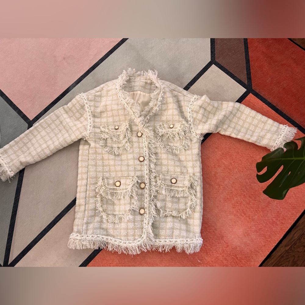 Off white tweed jacket size s/m